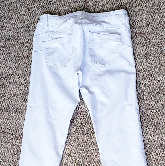 White Skinny Jeans - Picture 3 of 3